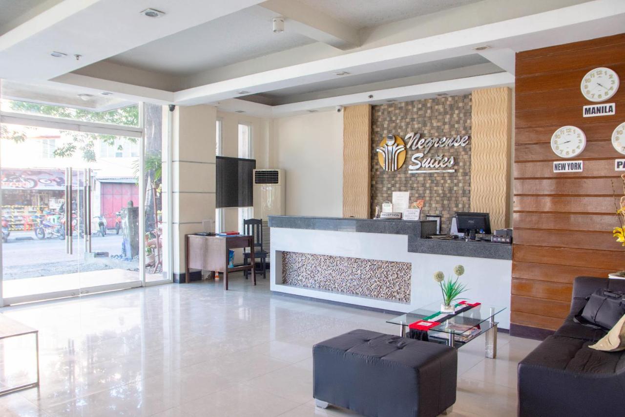 Negrense Suites Баколод Экстерьер фото